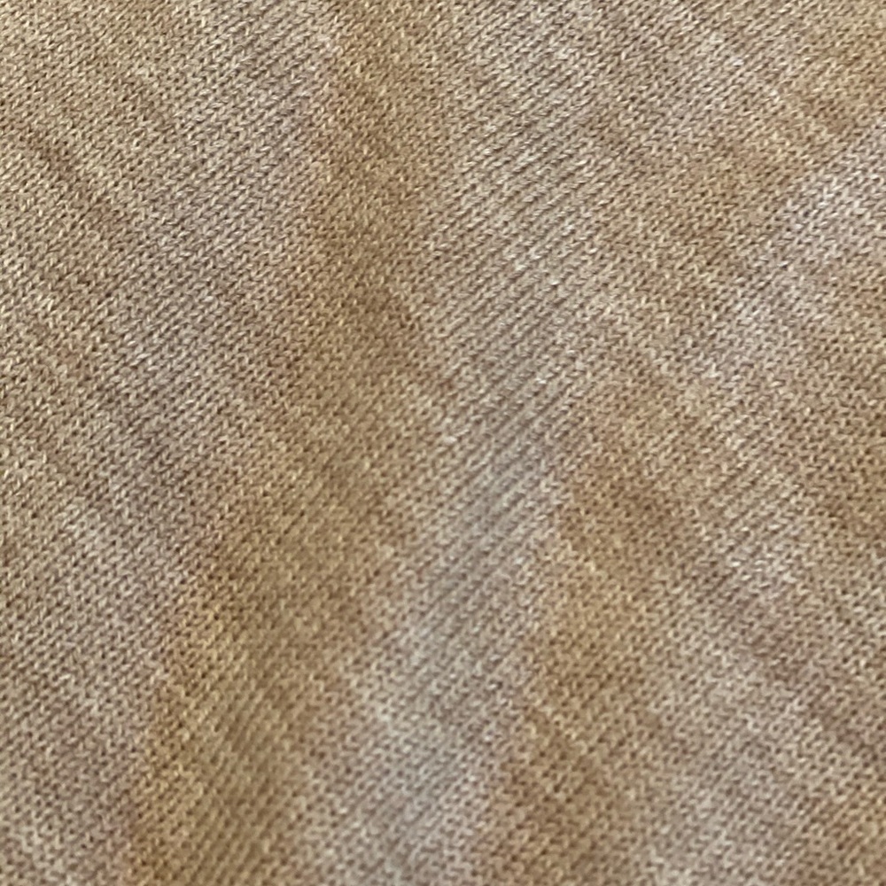 CK lightweight Pashmina wrap with button closure - Picture 5 of 5